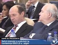 Băsescu trădat de somn la conferinţa OSCE
