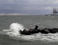Turist în pericol de moarte la Marea Neagră
