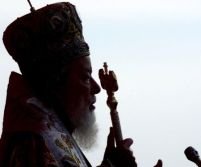 30 de rude ale Patriarhului vin din Botoşani pentru înmormântare