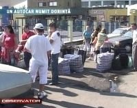 60 de români din Spania au aşteptat 11 ore autocarul spre casă
