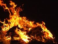 Incendiu de proporţii la un depozit din Haţeg