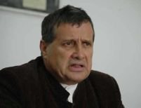 Dinescu: Ne putem trezi cu un Patriarh care a făcut poliţie politică