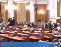 Năstase, Vadim şi Antonescu în topul parlamentarilor chiulangii 