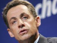 Francezii refuză prin vot să-l vadă pe Sarkozy pe pereţi