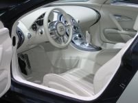 Primul Bugatti Veyron scos la vânzare pe un site românesc <font color=red>(GALERIE FOTO)</font>