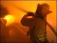 Incendiile din California: printre evacuaţi se află şi români 