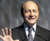 Traian Băsescu: nu o să merg vineri la TVR
