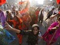 Pakistan. Peste 20 de morţi într-un dublu atentat sinucigaş