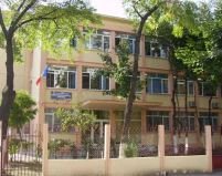 Alarmă cu bombă la două şcoli din Capitală
