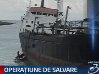 200 de imigranţi salvaţi de pe un cargo care a eşuat în Creta