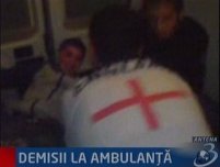 Ambulanţierul care a transportat petrecăreţii la discotecă a demisionat