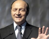 Băsescu l-a invitat din nou pe Tăriceanu la discuţii, vineri