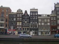 Olanda. O bombă a explodat într-un bar din Amsterdam