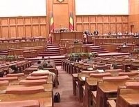 Topul parlamentarilor chiulangii: cine apare des la TV, trece rar prin Parlament