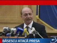 <font color=red>Preşedinte în război cu presa.</font> Băsescu atacă trusturile lui "Felix Motanul", Vântu, Sârbu şi TVR