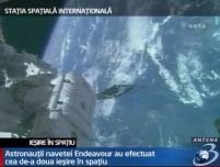 Astronauţii de pe naveta Endeavour au efectuat a doua ieşire în spaţiu