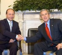George W. Bush soseşte marţi în România