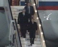 Vladimir Putin este la Bucureşti <font color=red>(VIDEO)</font>