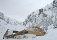 Pericol de avalanşe în munţii Făgăraş şi Bucegi