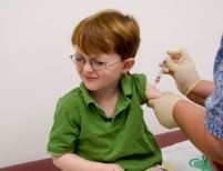Ministerul Sănătăţii introduce pe piaţă un vaccin tetravalent pentru imunizarea copiilor
