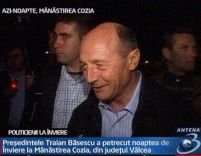 Preşedintele Traian Băsescu a petrecut noaptea de Înviere la Mănăstirea Cozia