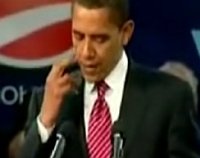 Barack Obama i-a arătat degetul mijlociu rivalei Hillary Clinton <font color=red>(VIDEO)</font>