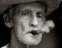 Cubanezii, cei mai longevivi oameni ai planetei. Speranţa de viaţă se apropie de 80 de ani