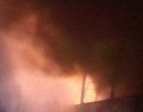 Incendiu în cartierul Pantelimon. O persoană a murit şi alte 14 au fost rănite <font color=red>(VIDEO)</font>