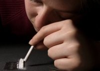 O treime dintre tinerii bucureşteni a consumat droguri
