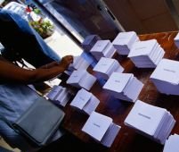 Bucureşti: Se vor renumăra voturile nule, adică aproximativ 14.000 de voturi
