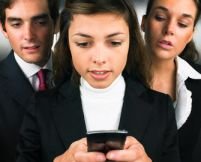 Atenţie la SMS-urile primite! Fraudele prin mesaj text iau amploare
