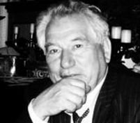 A murit marele scriitor kârgâz Cinghiz Aitmatov