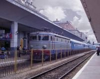 CFR suplimentează numărul de trenuri de pasageri spre litoral