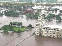 Inundaţiile iau proporţii catastrofale în statul american Iowa