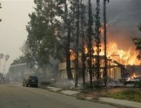Stare de urgenţă în California din cauza incendiilor 