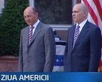 Ziua Independenţei, sărbătorită de americani şi la Bucureşti, în prezenţa lui Băsescu