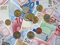 Slovacia va trece la euro de la 1 ianuarie 2009