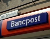 Cardurile VISA emise de BancPost vor putea fi folosite luni dimineaţă doar la bancomatele băncii 