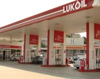 Lukoil nu exclude ieftiniri mai accentuate ale carburanţilor în următoarea perioadă