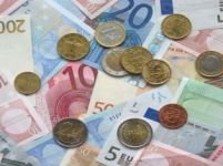 Euro, tranzacţionat la cea mai mică valoare din acest an: 3,4980 lei