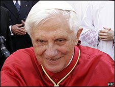 Papa Benedict al XVI-lea face apel la luptă împotriva rasismului