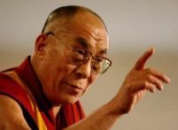 Franţa. Dalai Lama a inaugurat un templu budist, în prezenţa Carlei Bruni