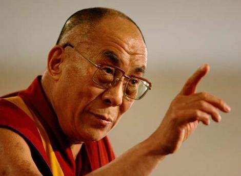 Dalai Lama va fi externat duminică seara