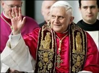 Papa Benedict al XVI-lea a oficiat o slujbă la catedrala Notre Dame din Paris