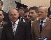 Stolojan şi Vadim Tudor, alături de Băsescu la comemorarea lui Avram Iancu de la Ţebea