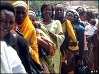 Ruanda: Femeile deţin mai multe locuri în parlament decât bărbaţii