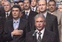 "Un nume de Traian" răsună la PNL. "Deşteaptă-te române", de la fotbal la politică (VIDEO)
