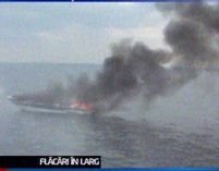 Trei pescari au fost salvaţi din valuri, după ce Yachtul de lux pe care se aflau a ars