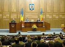Geoană, Tărăcilă şi Şerban Nicolae, candidaţi la preşedinţia Senatului