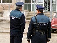Cluj. Un poliţist a murit strivit între două maşini